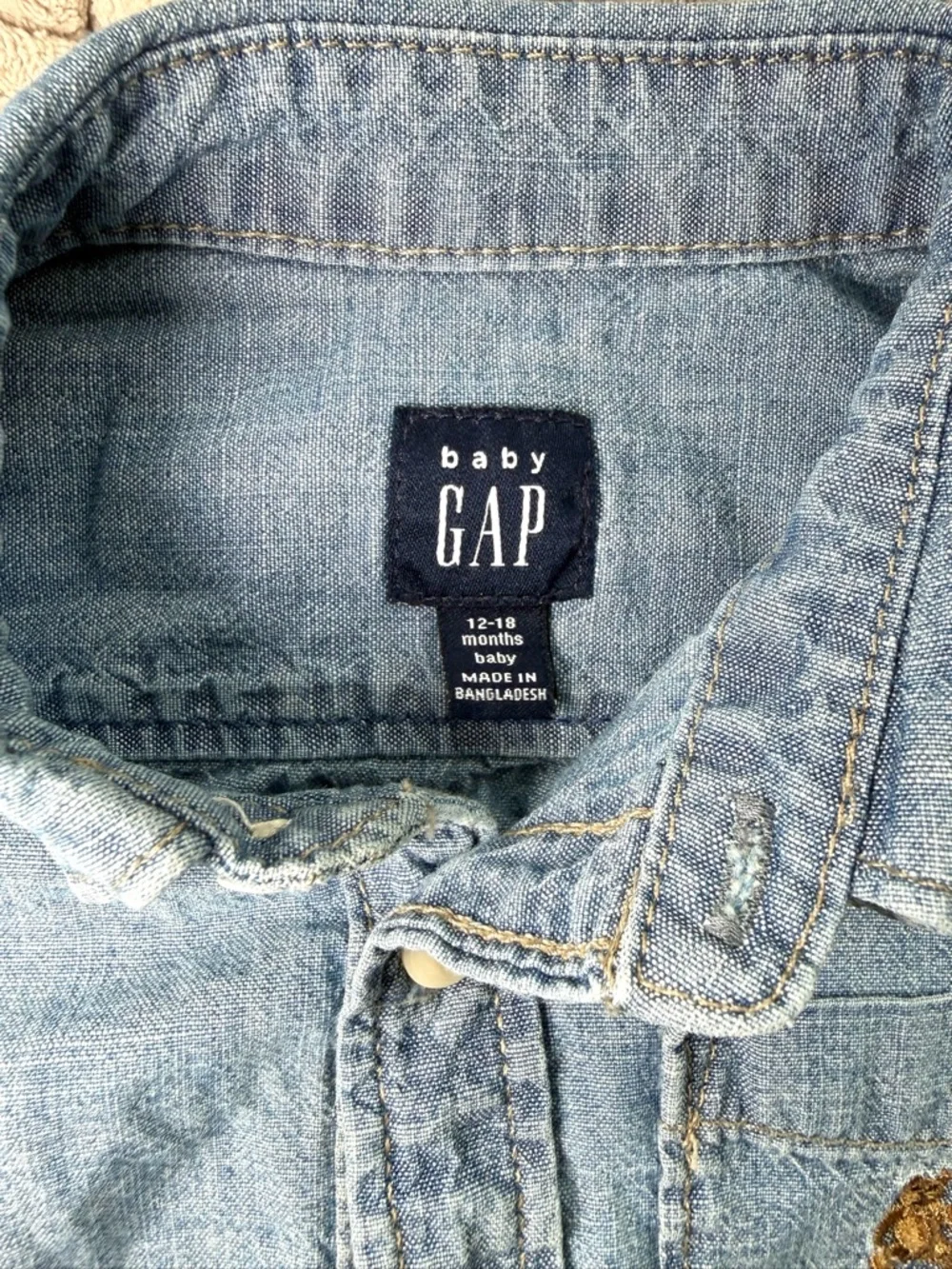 Gap Baby | Chambray Collared Shirt in Washed Medium Blue | 12-18 Months